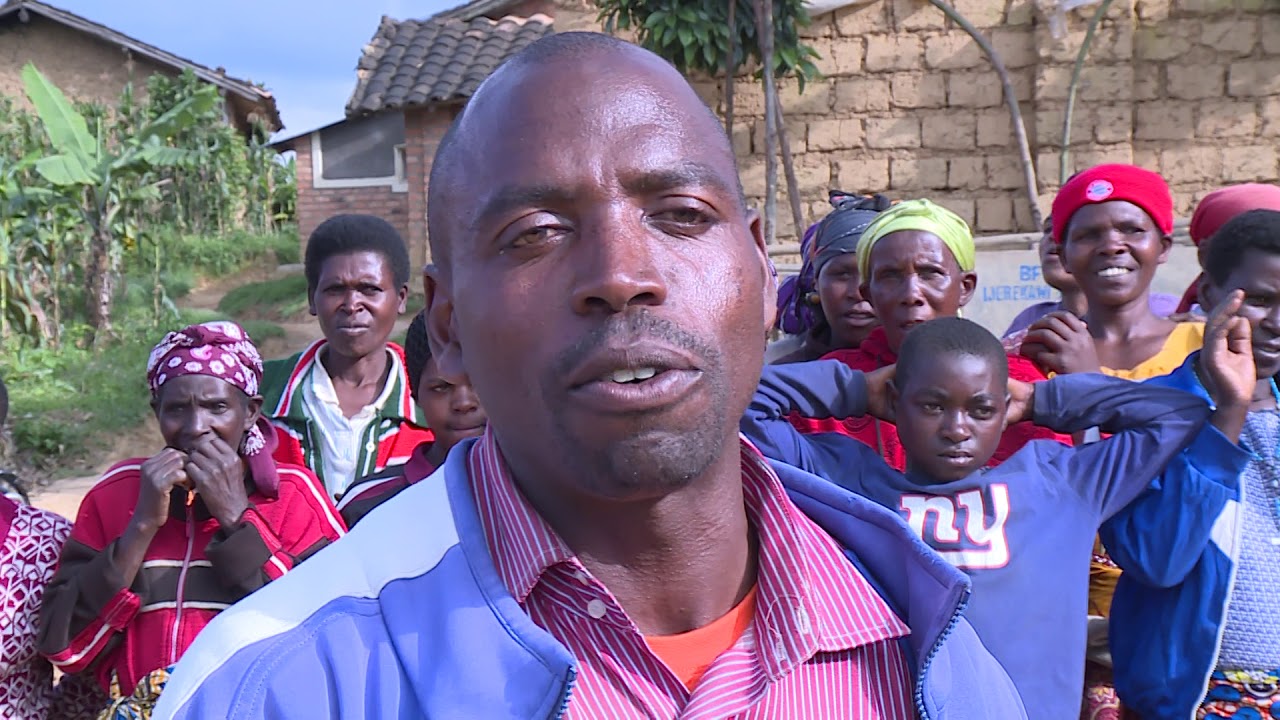 04  Gutanga Amazi meza ku Kitabi, ku bufatanye na Kitabi Tea Factory