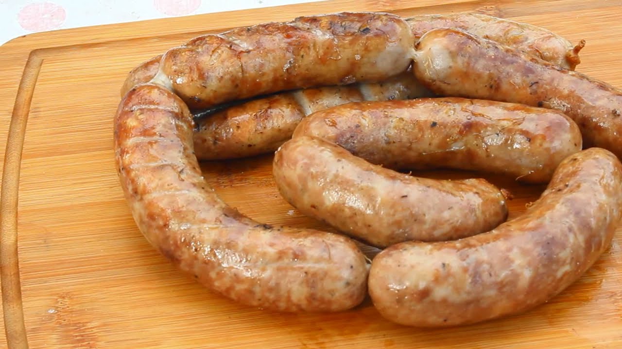 Самый легкий способ приготовить Колбаски для жарки! Сочные, нежные, очень вкусные колбаски гриль.