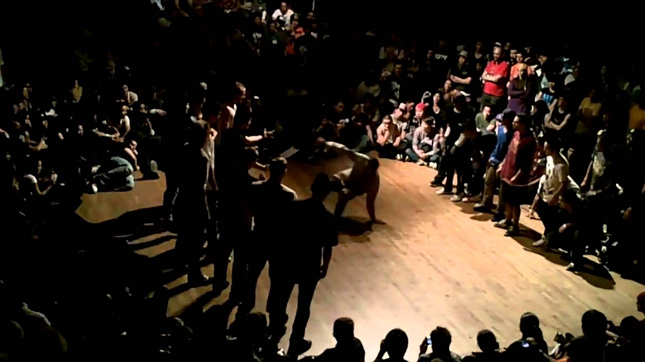 Evolution 5- Top 16- XFenz VS. Funk Fellaz