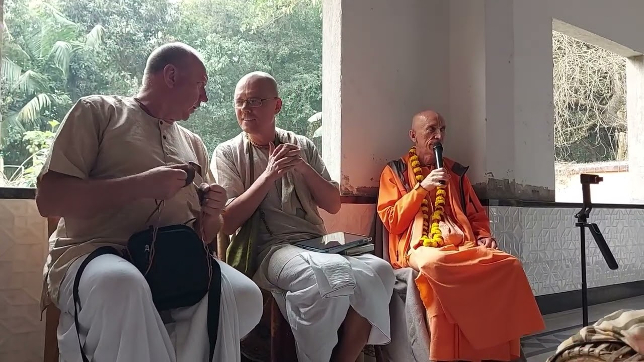 His Holiness Bhakti Ratnakar Ambarish Maharaj Kirtan in Bhaktivinoda Thakur's house in Mayapur today