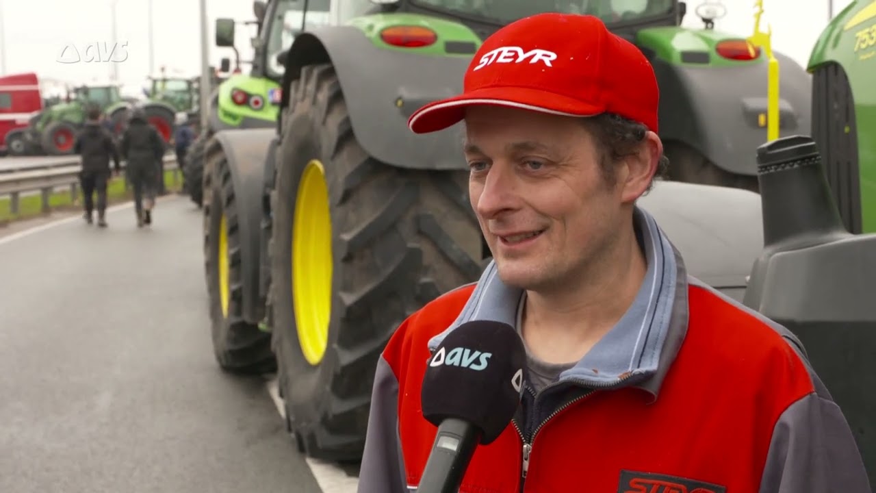 Boeren blokkeren E40 in Aalter