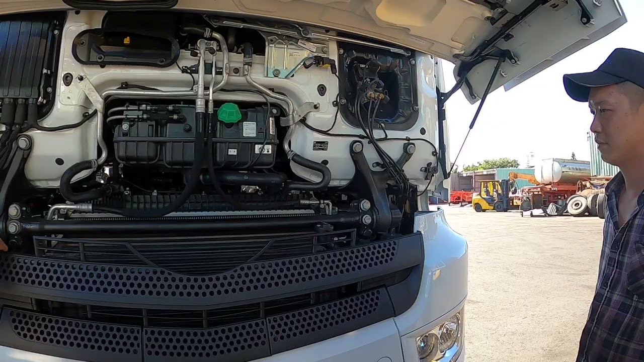 【永盛起重】2022年賓士拖車頭前車引擎蓋