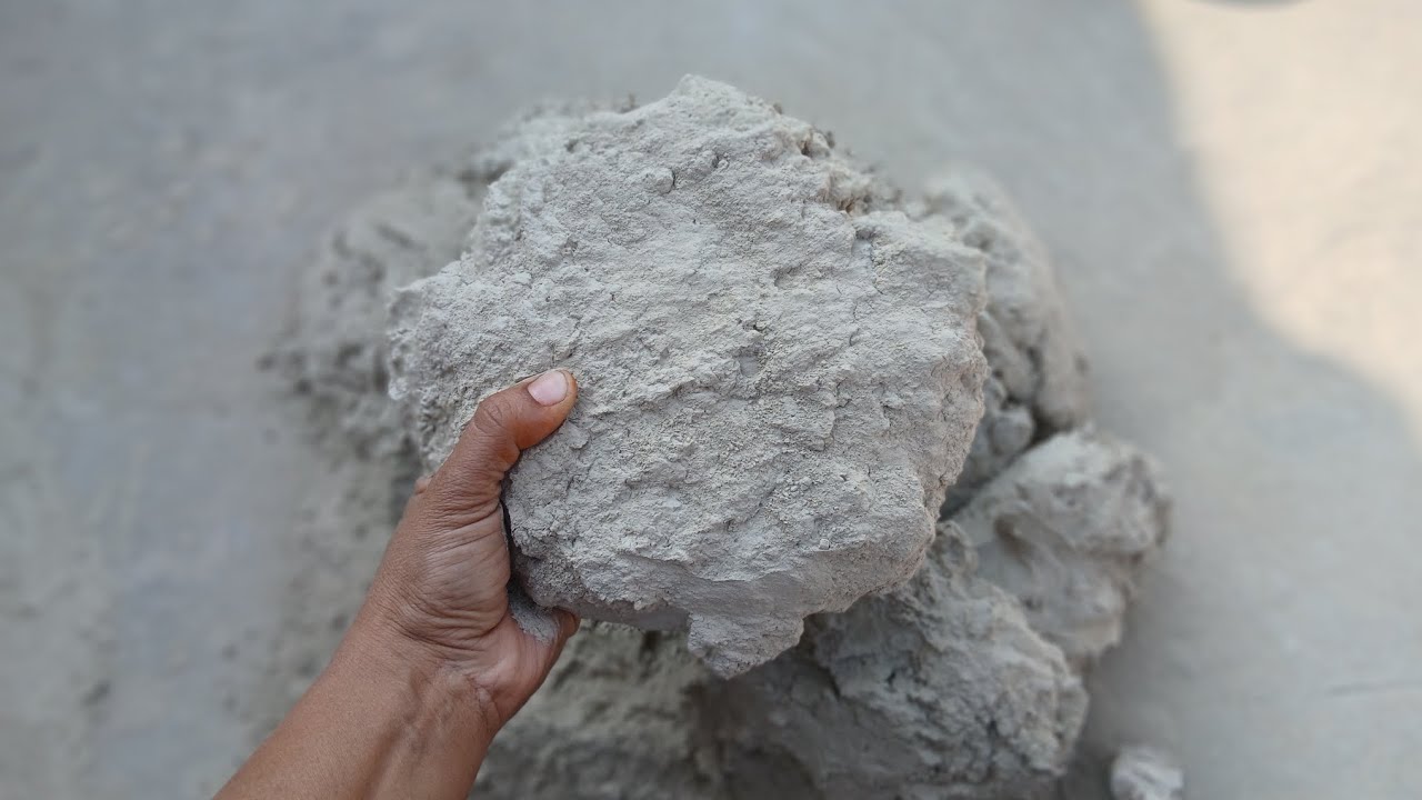 Pure Mud dry crumbling on floor #oddlysatisfying #youtube 