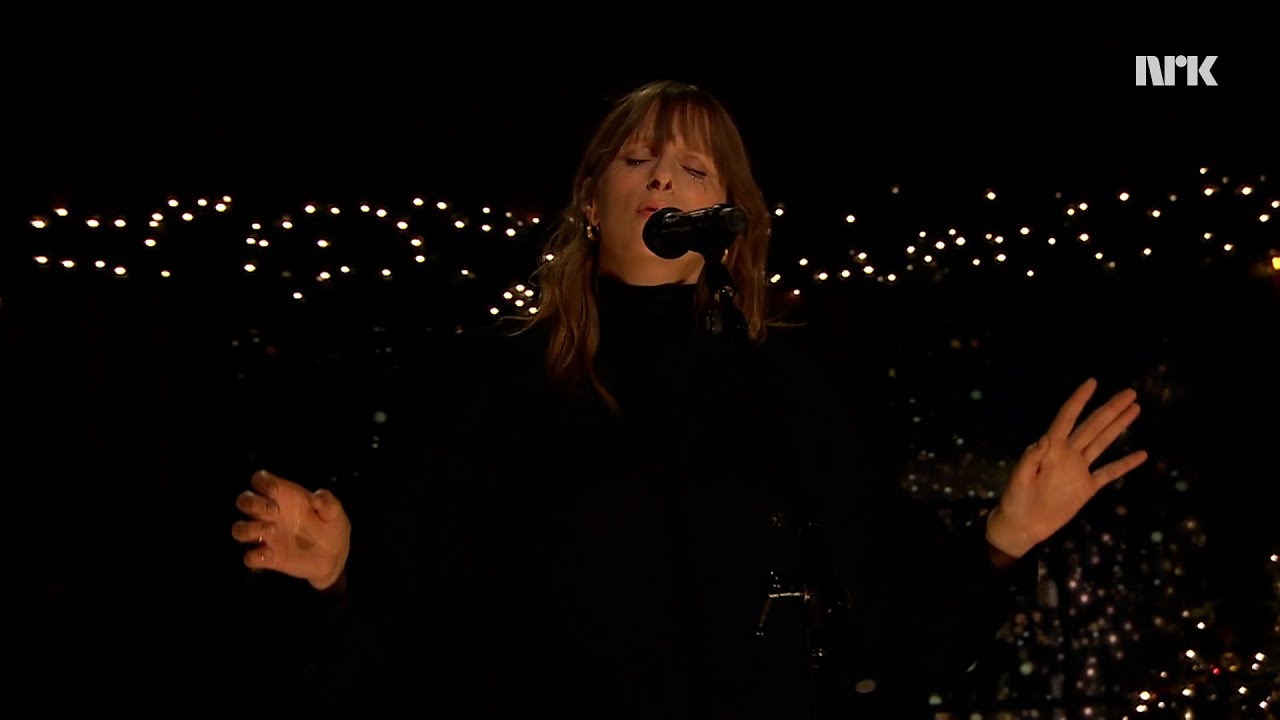 Susanne Sundfør - 'Deilig er jorden'  (Live on NRK Kvelden før Kvelden)