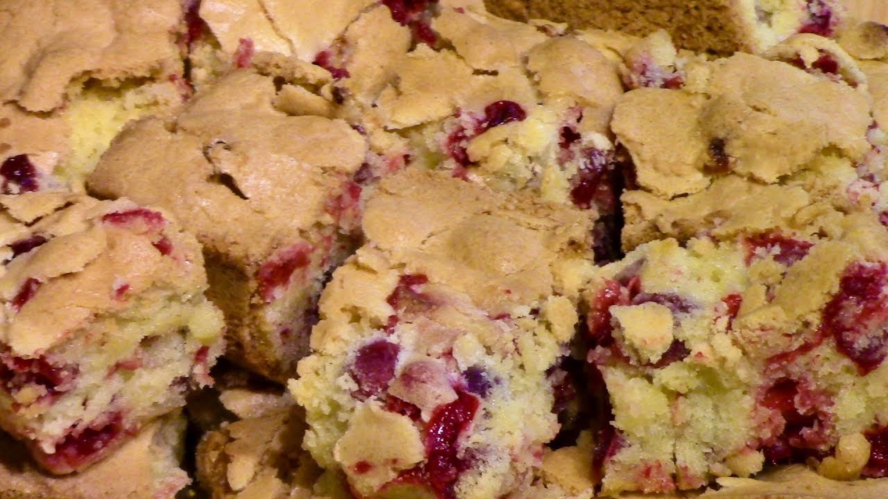 Christmas Gifts from the Kitchen - Christmas Cranberry Cake