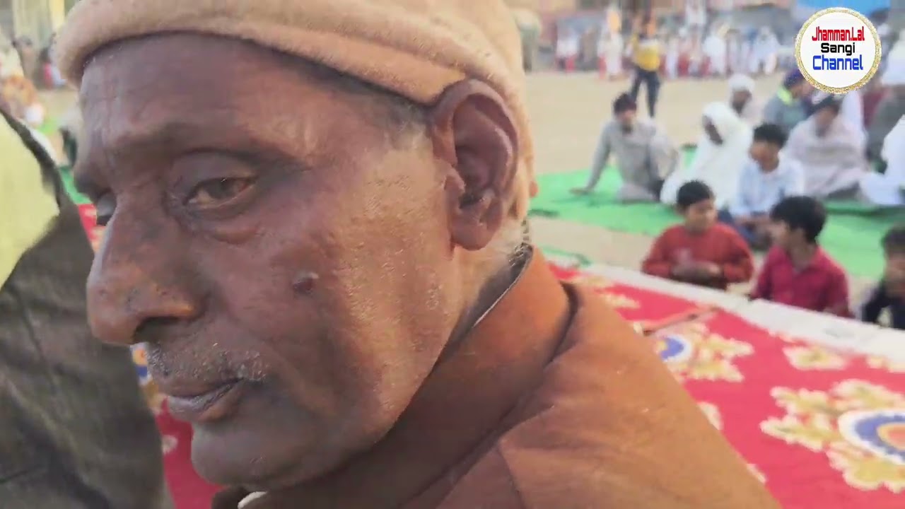 दो शेरों की लड़ाई गांव रोड में नौटंकी की रागनी चल पड़ी मालन