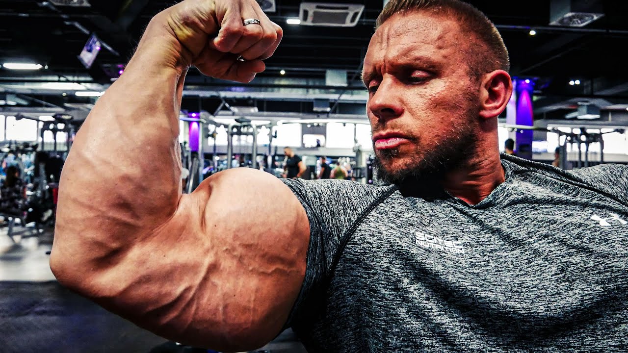 Tóth Dani karedzés (bicepsz+tricepsz)