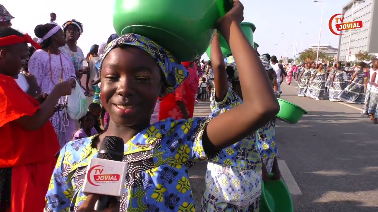 1&ordm; dia de desfile de Carnaval na nova Marginal de Luanda