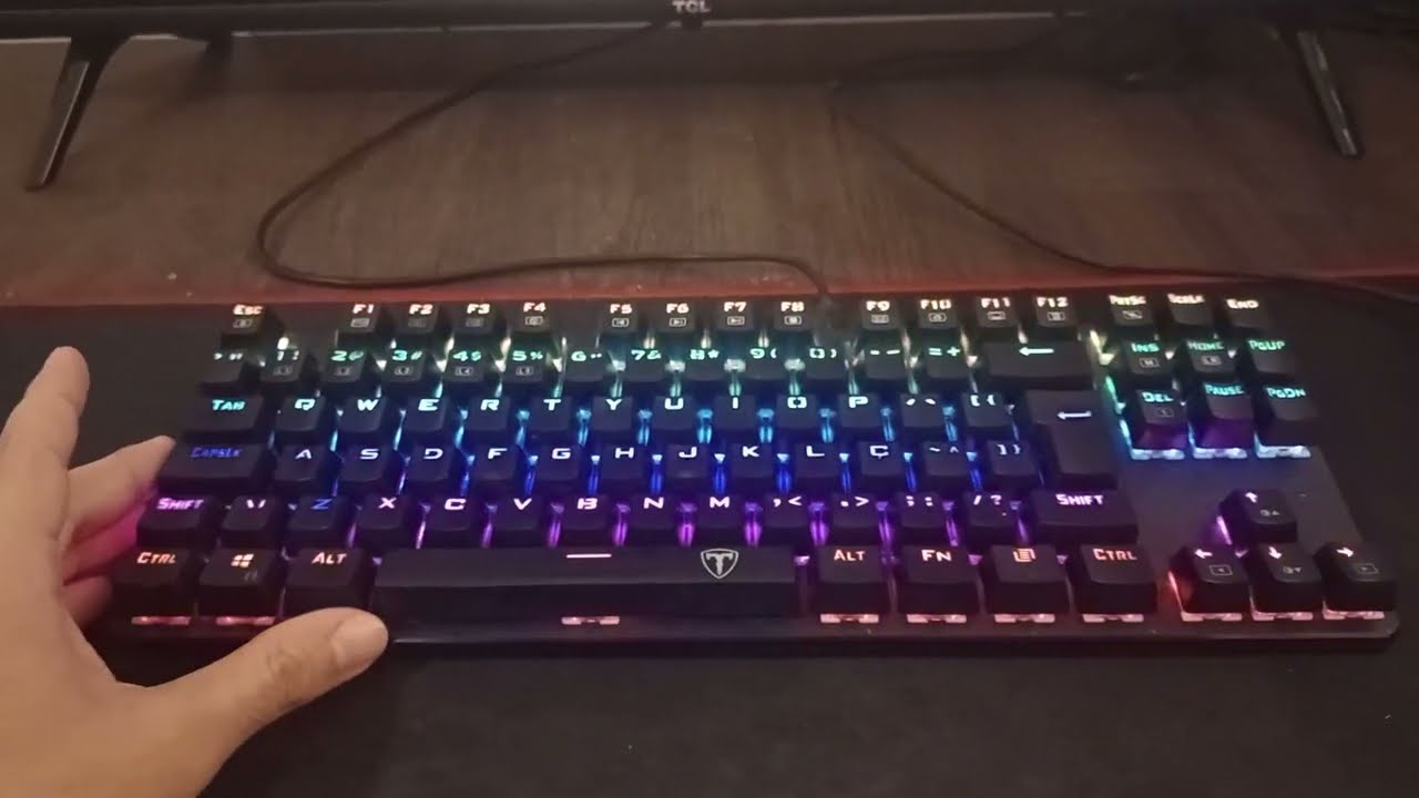 O melhor teclado custo benefício do Brasil - T DAGGER BORA