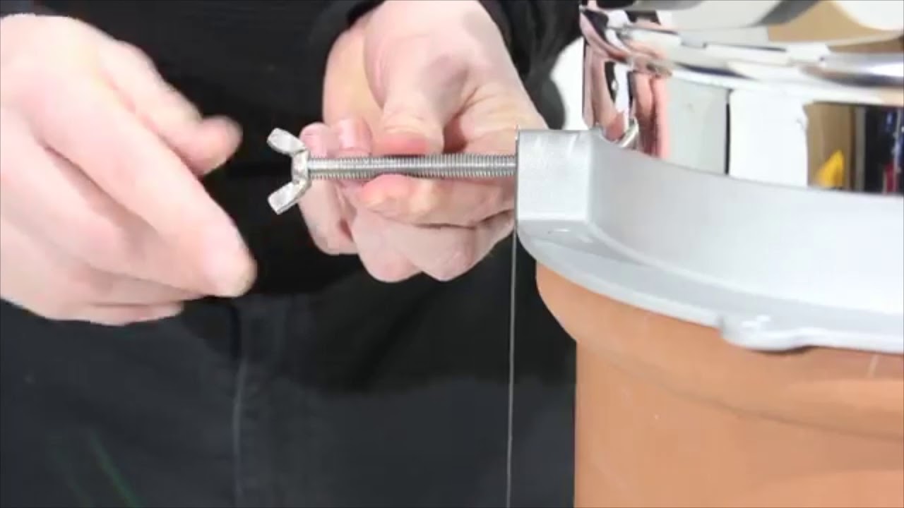 How to fit a rotating rotorvent chimney cowl instructions