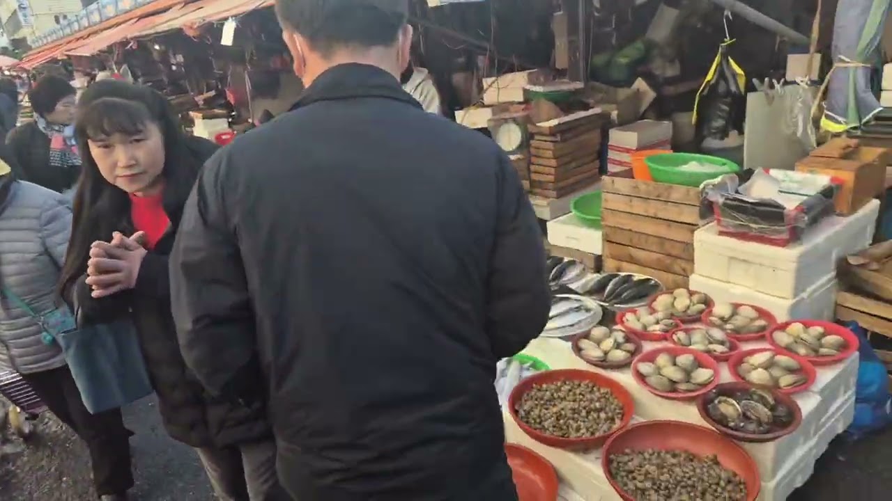 마산어시장 번개장터....Wa~~~~싸다.