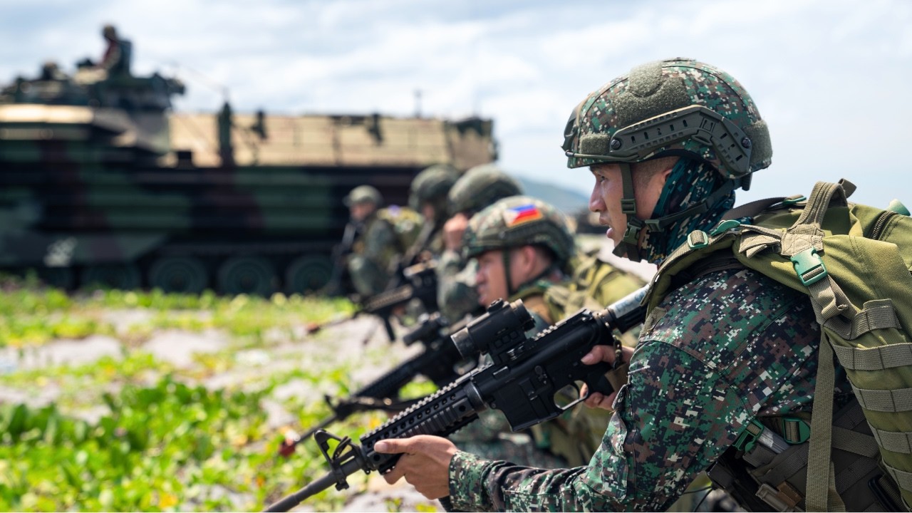 US and Philippine Marines Deploy Combat Power in Aparri Counter Landing Live Fire