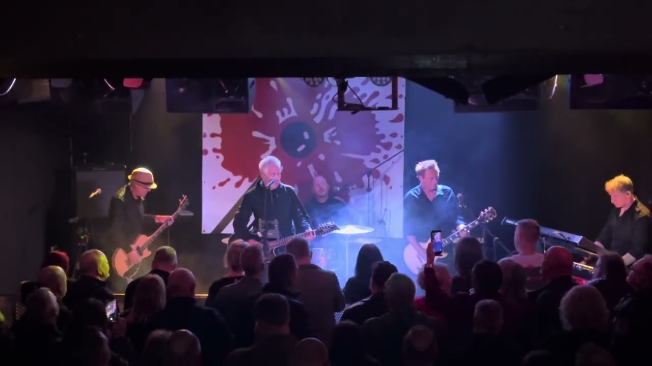 THE ALARM 2.0 “ WE ARE THE LIGHT “ LIVE AT PJ MALLOYS 