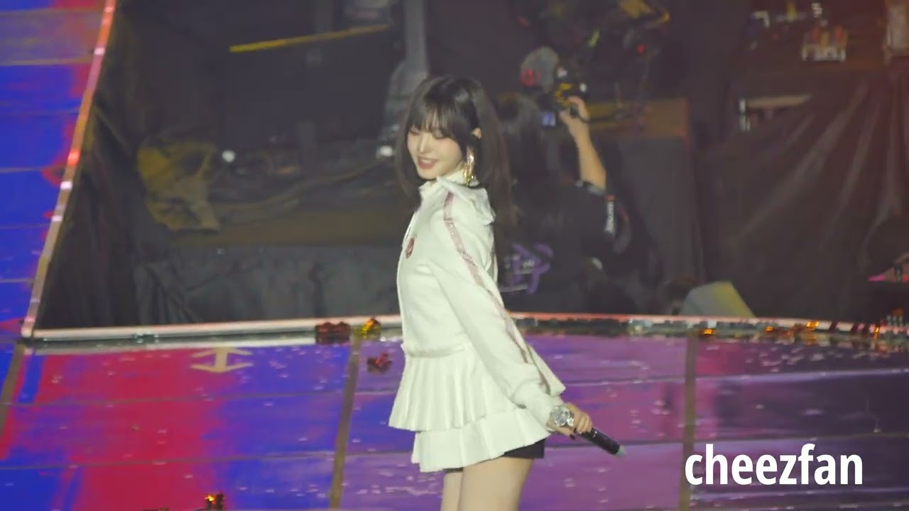 251102  아이브 리즈(LIZ) 삐빅(beats)+WOW  직캠