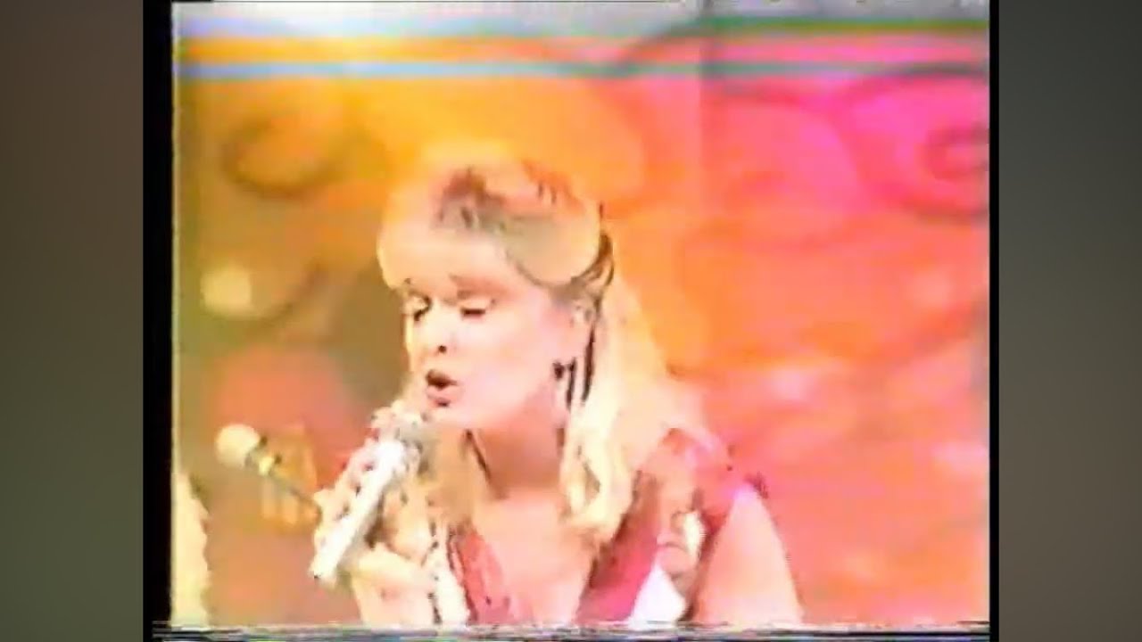 The Nolans - I'm in the mood for dancing medley with Japanese singer