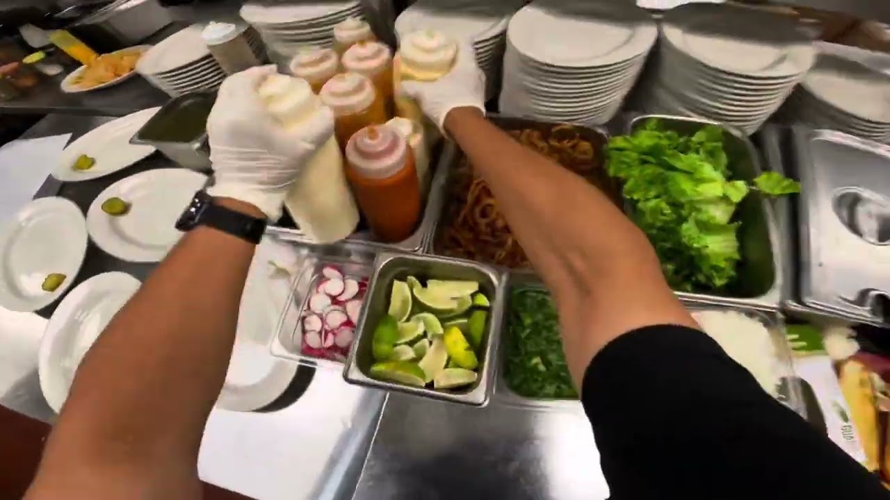 Table ordered 5 cubano sandwiches 