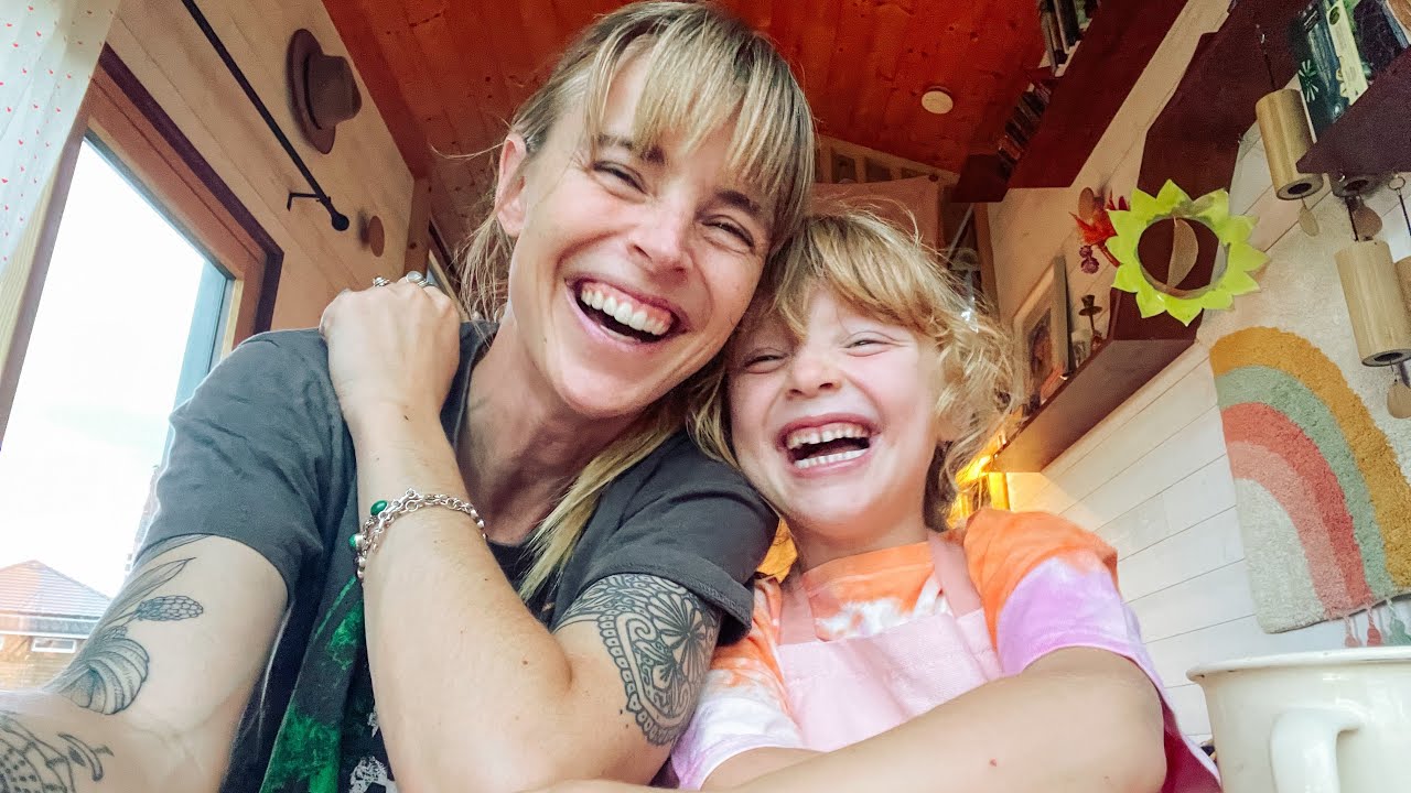 Slow living en tiny house / vivre avec un enfant en tiny / lenteur et douceur ❤️