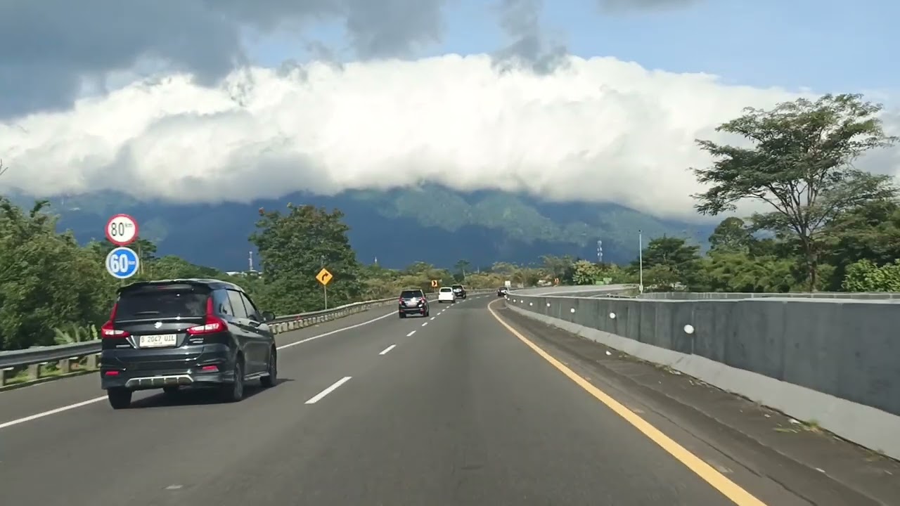 Peaceful Drive Toward Banyumanik Seeking Blessings And Daily Bread For Umrah Dreams #raya #bawen