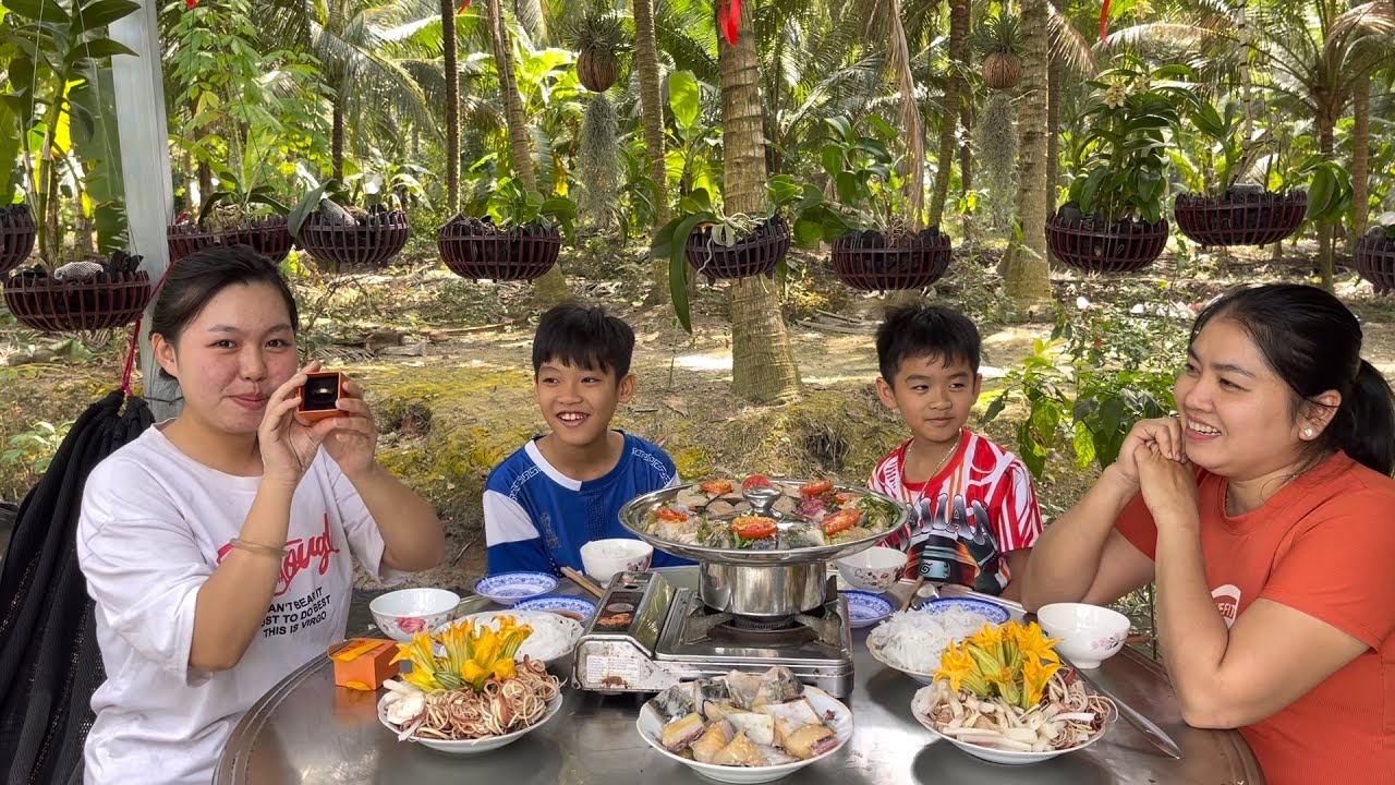 Bé Vy Vui Mừng Khi Nhận Được Món Quà Yêu Thích Từ Mợ |Atml