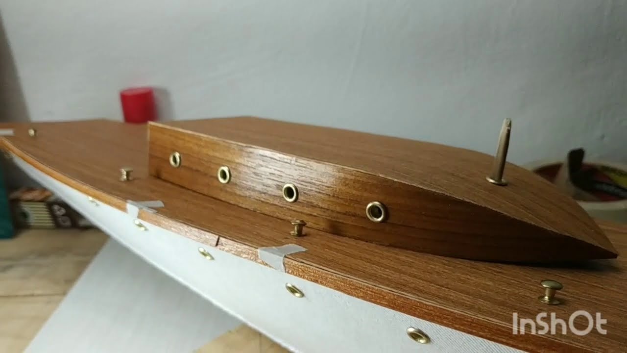 Alguns detalhes a mais na constru&ccedil;&atilde;o Mega veleiro 75 CM