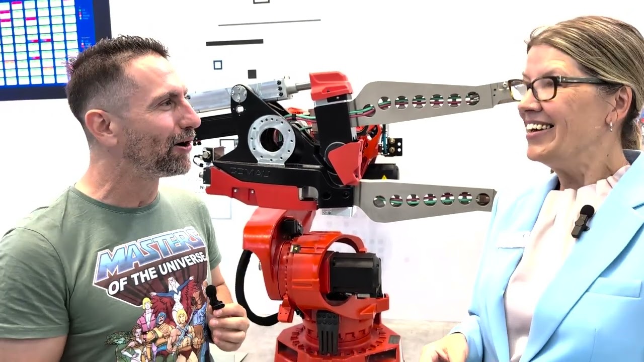 Interview mit Nicole Clement, CBO von Comau zum Thema Cobots, Strategien und Herausforderungen