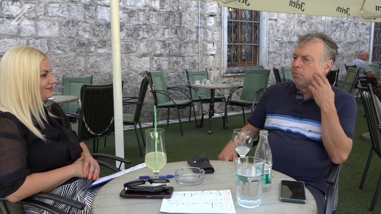 Dr Nele Karajlić: Između muzike, humora i sjećanja