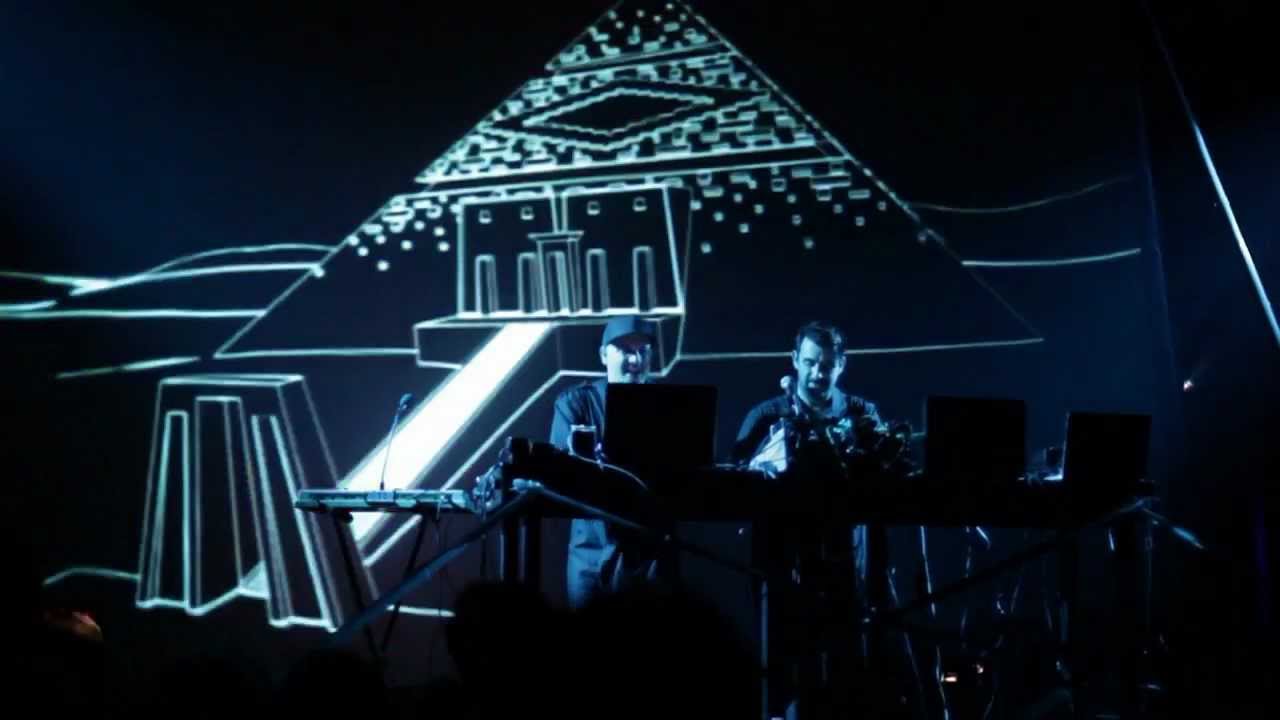 Modeselektor - German Clap - Live Berlin 2011 Monkeytown