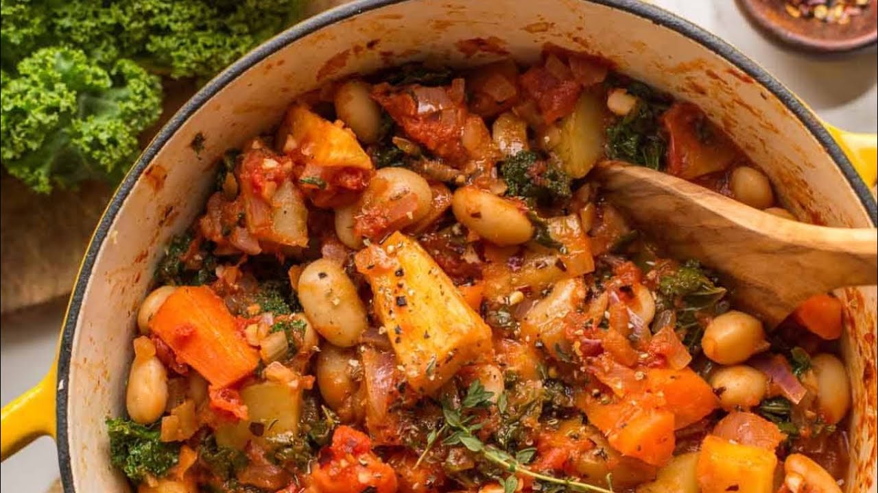Simple recipe of Vegetable stew 🍲 قورمه سبزیجات ساده 