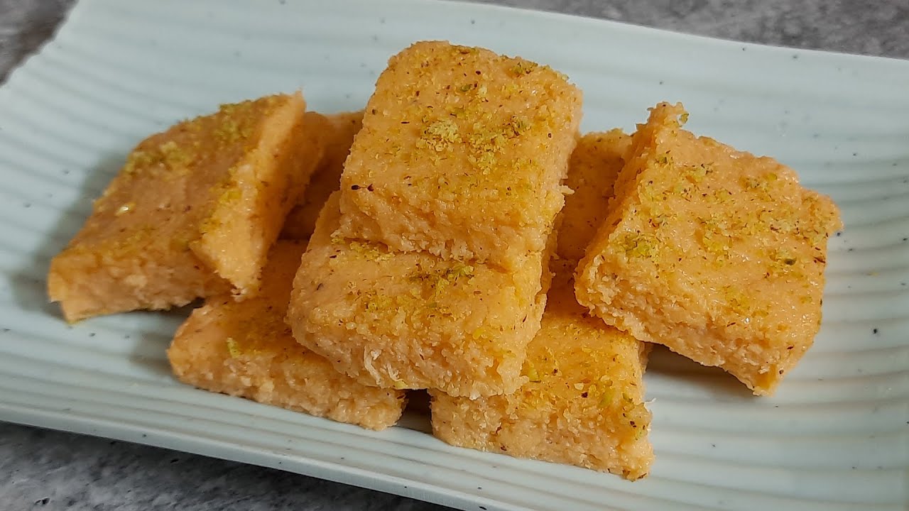 Nariyal ki Barfi | Cocnut Barfi recipe at home | Traditional Indian Sweet