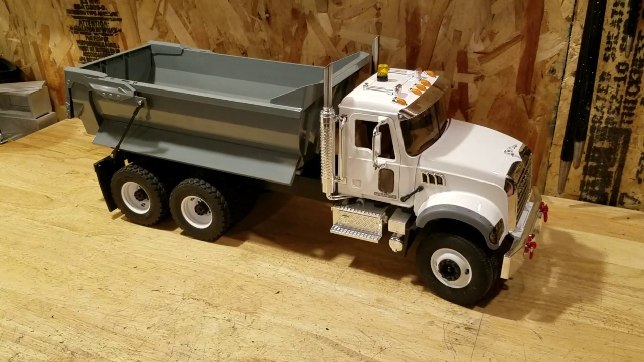 1/16 Bruder Mack Granite Halfpipe RC Conversion