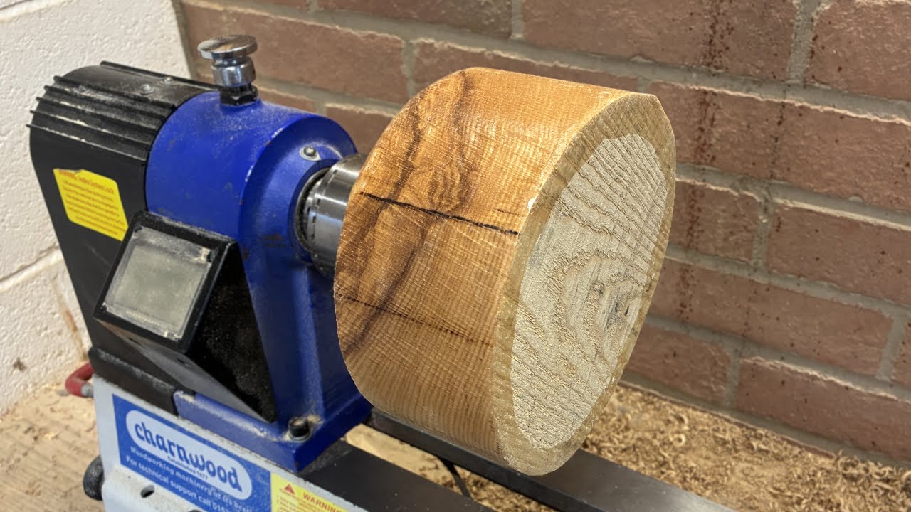 Curvy Ash Bowl - Wood turning
