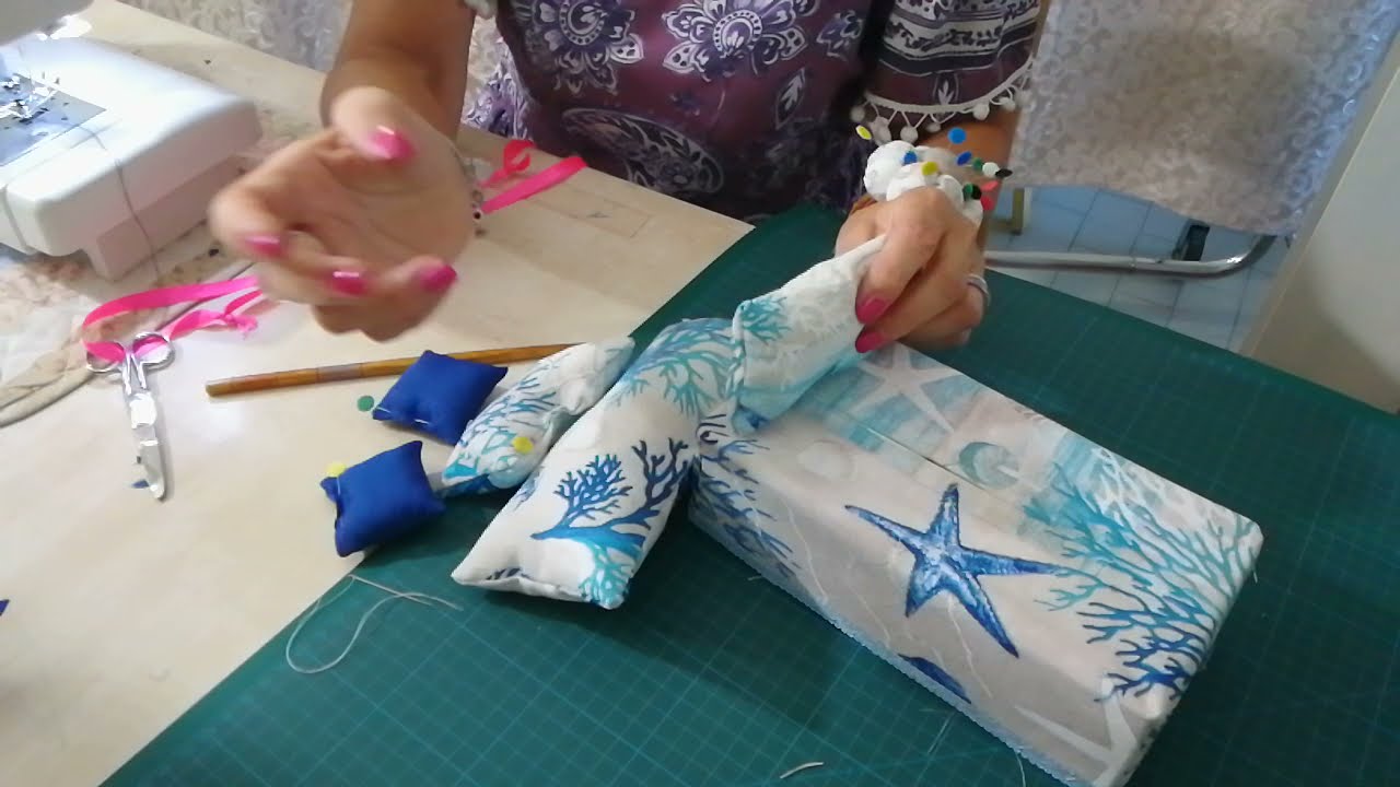 28🎀Divanetto copri-fazzoletti + cartamodello gratis