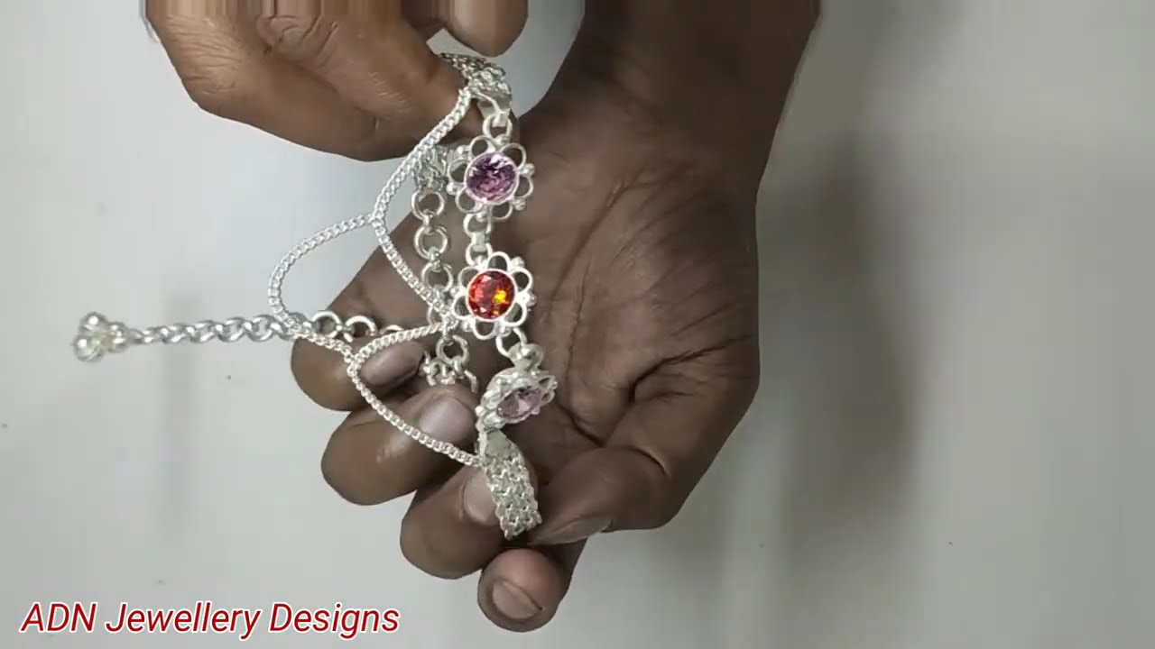 Silver bajuband design