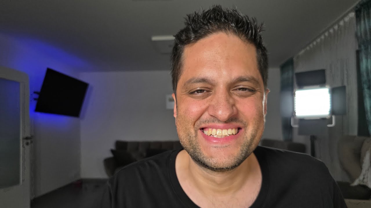 Karim hat Hunger überträgt einen Livestream.