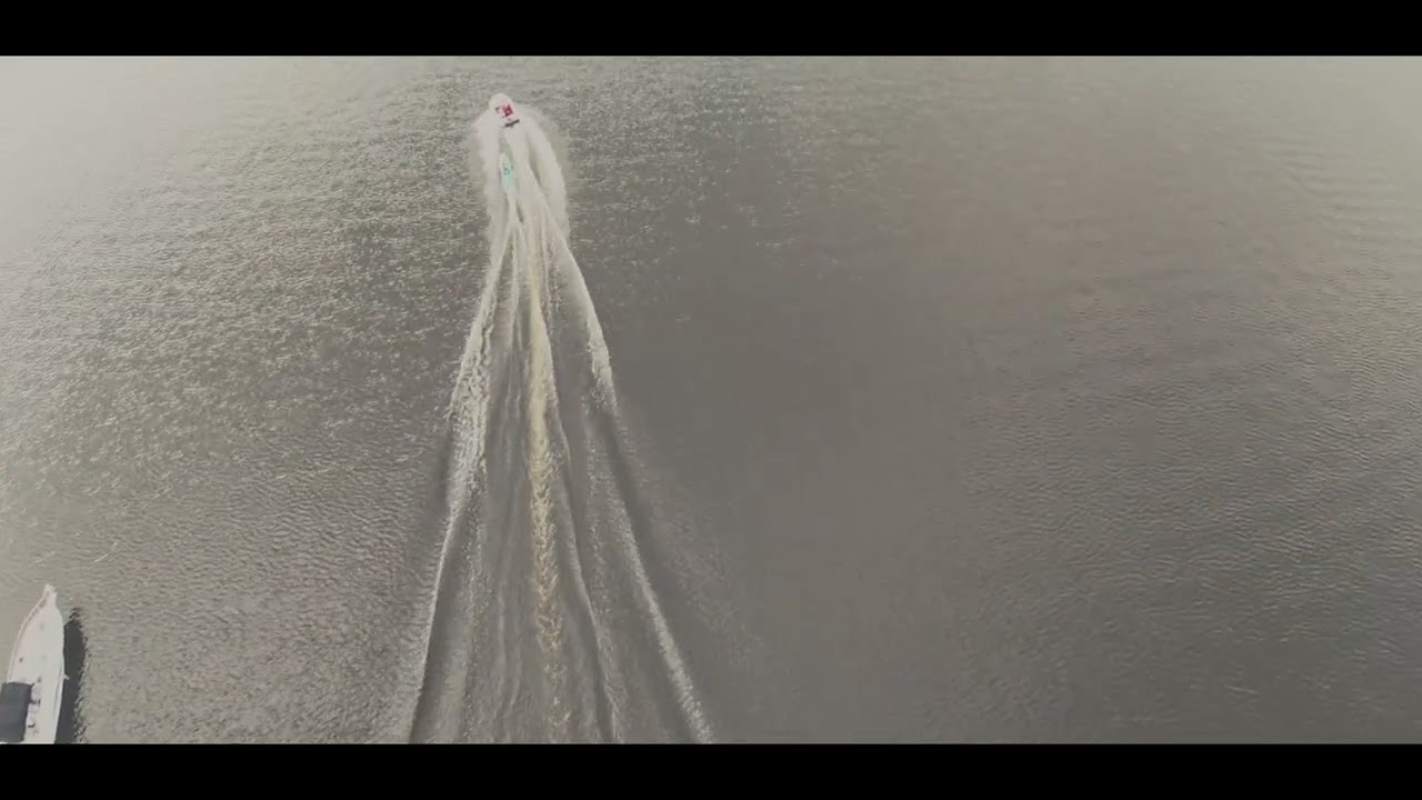 &bdquo;Wake Surfing bei Timmeler Meer&ndash; Drohnenvideo mit DJI Mini 4 Pro 🎥🏄&zwj;♂️&ldquo;