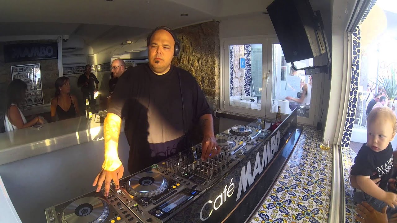 DJ Sneak @ Café Mambo's GOPROS
