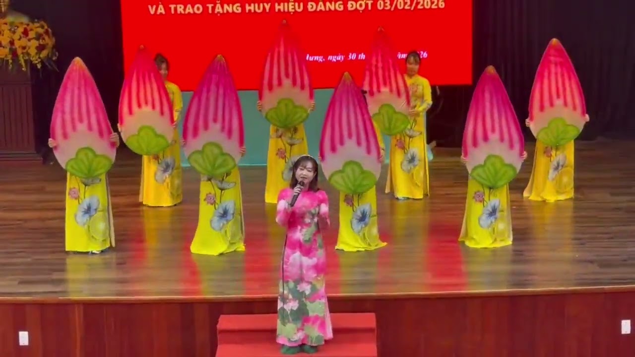 Đơn ca LỜI BÁC SÁNG MÃI MUÔN ĐỜI
