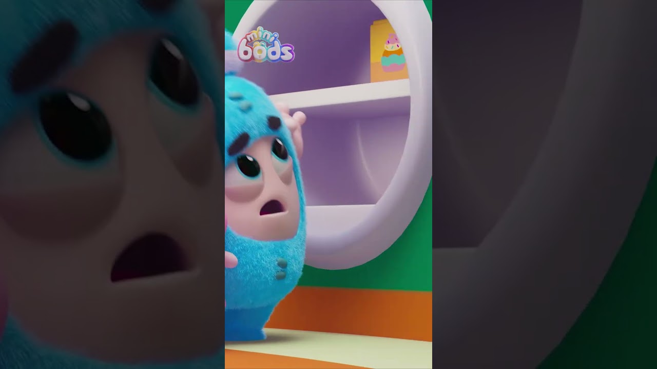 Cupcake Chaos! 🧁😱 #Minibods #SweetFun #BakingTime