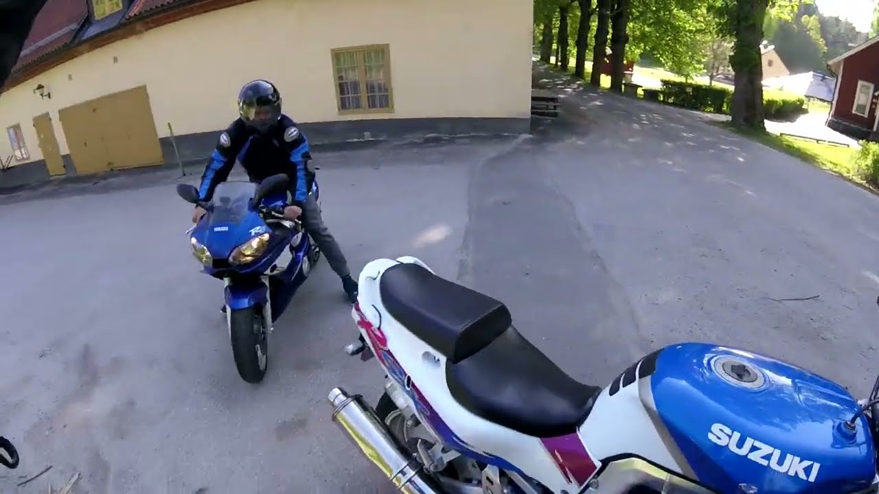 Suzuki GSXR 750 -93 POV driving, wheelies & acceleration brutal sound! Beautiful summer of 2016