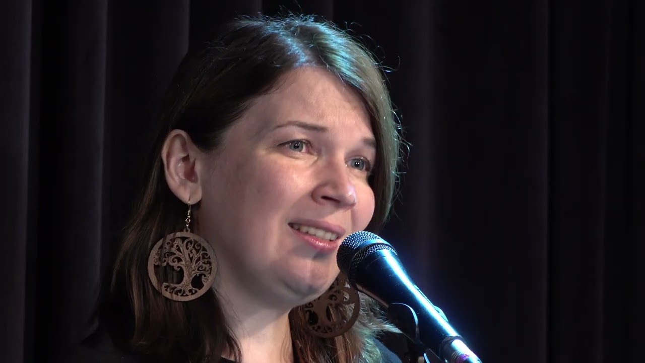 Елена Фролова, Мария Смолова и Павел Четверин, 28 мая 2025 г, книжный клуб-магазин 