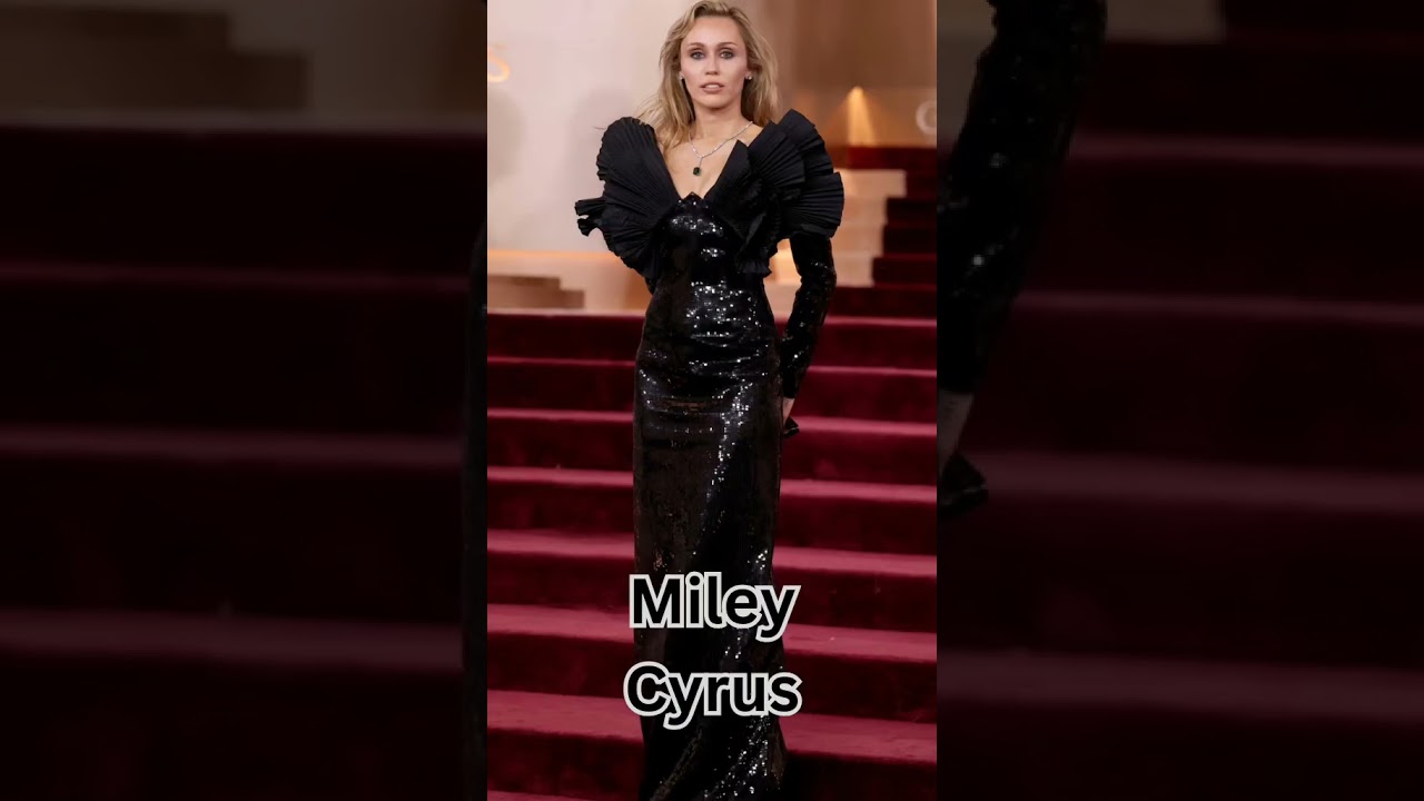 Top 10 Red Carpet Looks at the Golden Globes 2026 