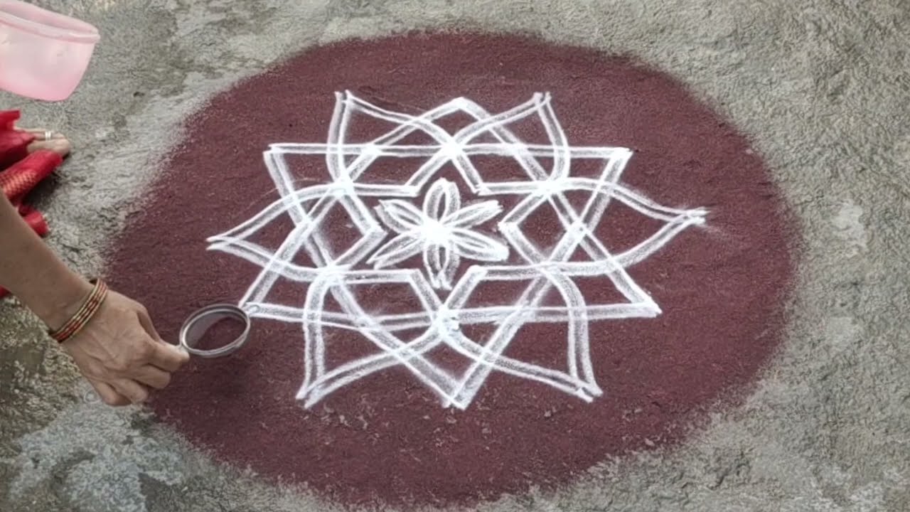 Double line rangoli //daily rangoli designs//beautiful Muggulu //easykolam//latest kolam.
