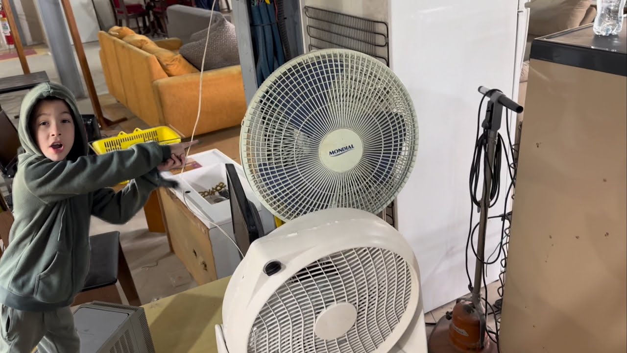 ÚLTIMO BAZAR DO ANO!! Achamos um ventilador Mondial 40 e um circulador C400