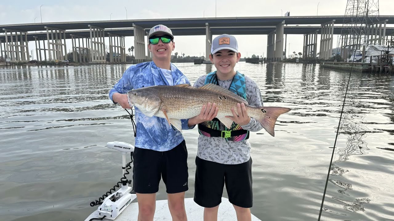 Bull Redfish full fight on light tackle New PB!!!