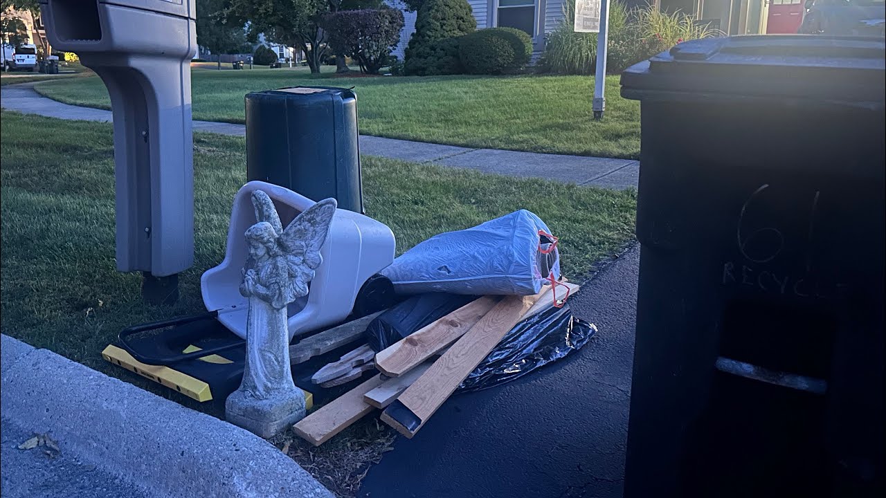 Angel Statue Found in Trash! - Chicagoland Garbage Picking