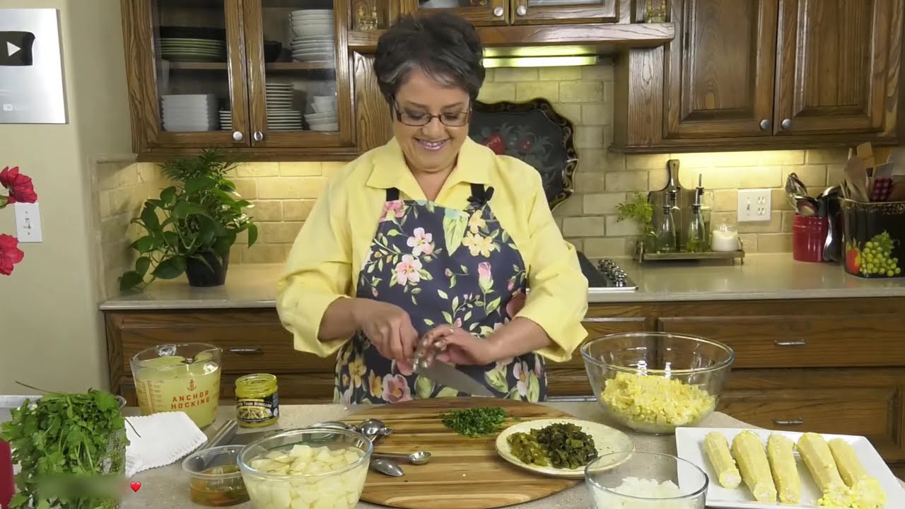 Cheesy Poblano Corn Chowder // Your gonna love it ❤️