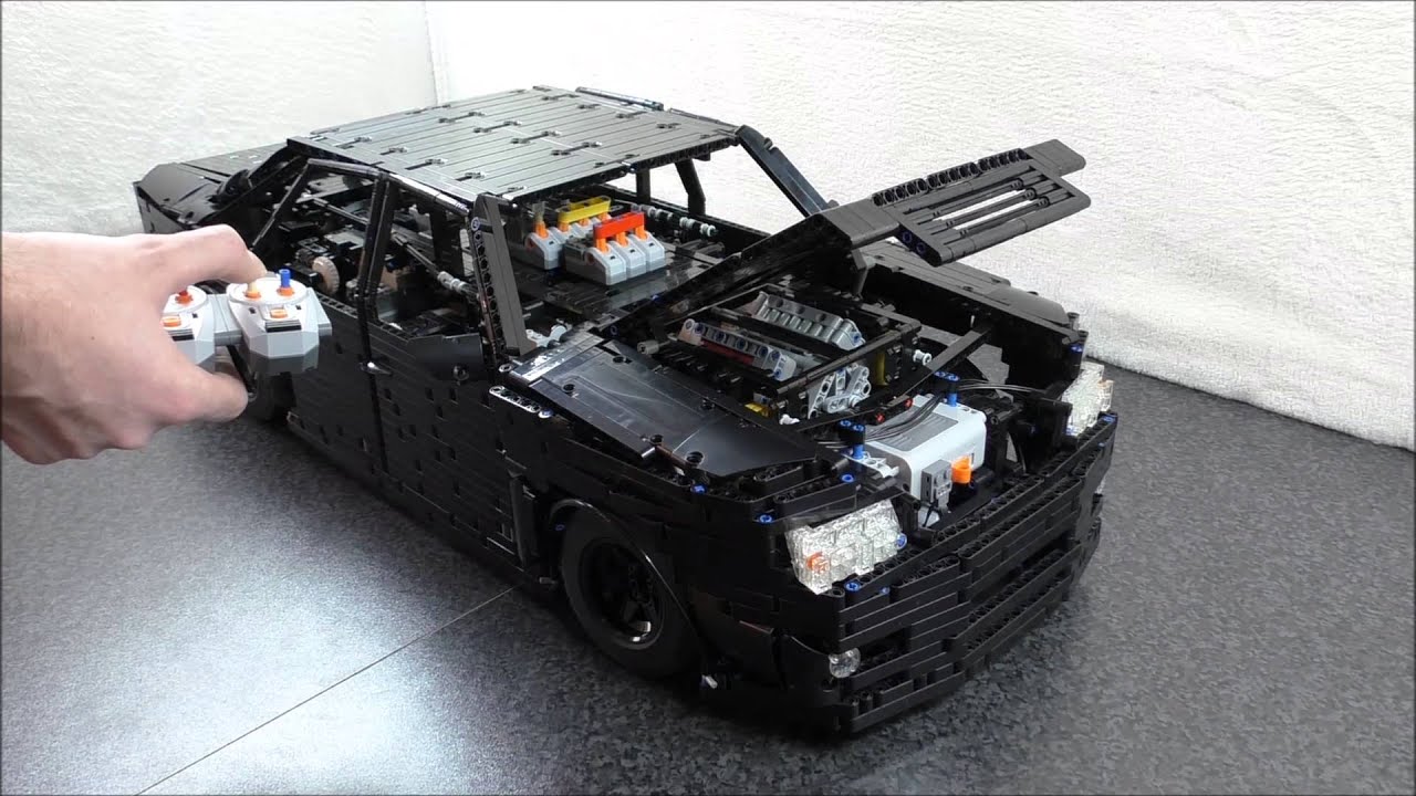 LEGO Technic VW Phaeton 6.0 W12 scale 1:7 (Part III)