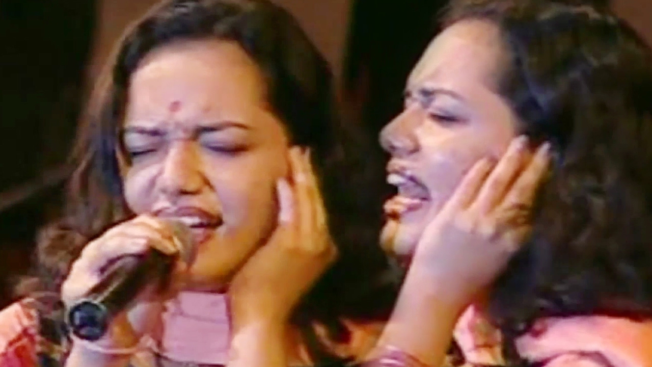 ജോത്സനയുടെ മധുര ശബ്ദത്തിൽ  ആ ഗാനം വീണ്ടും  സ്റ്റേജിൽ  | Jyotsna SongsMalayalam Stage Shows |