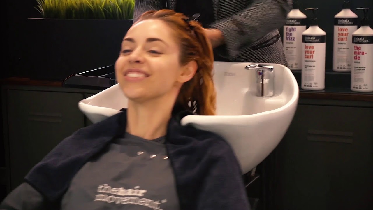 Nice and Smooth Step By Step by The Hair Movement