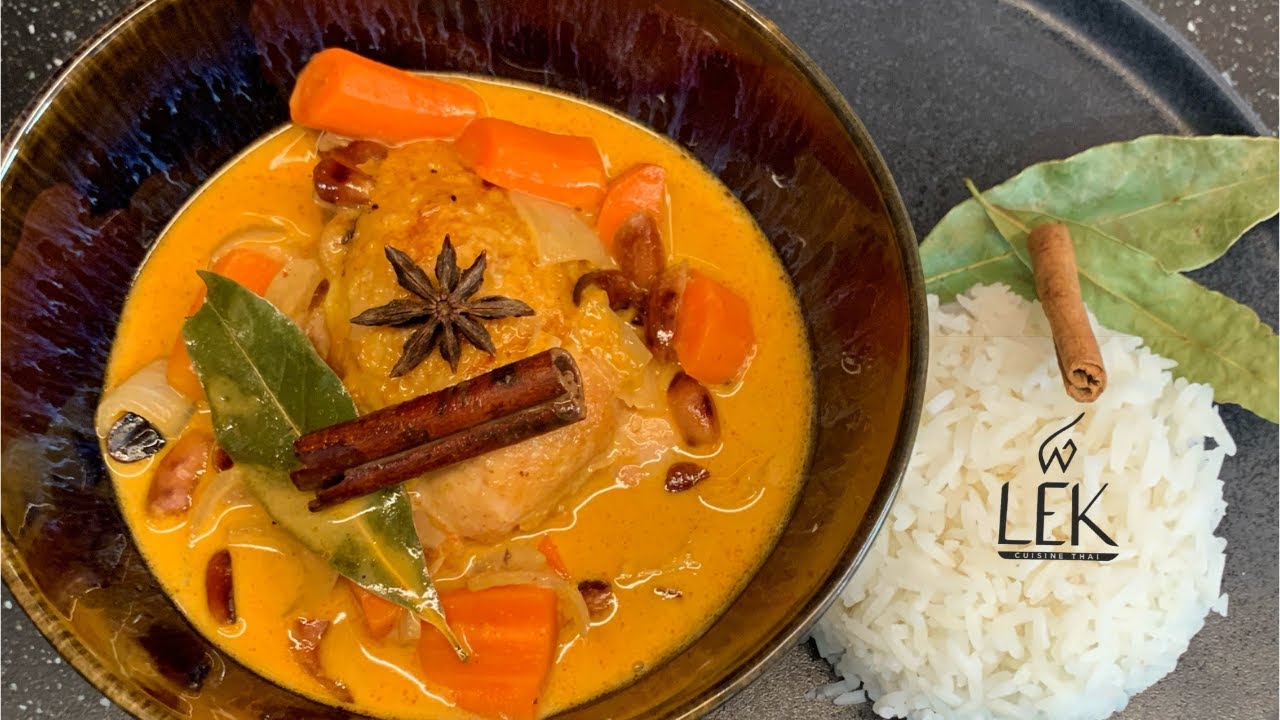 POULET AU CURRY MASSAMAN - แกงมัสมั่นไก่